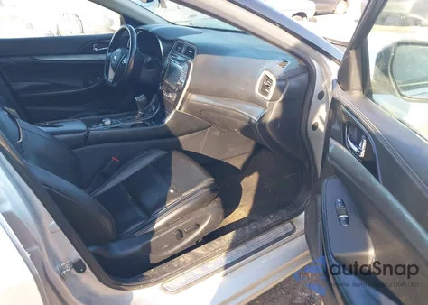 2018 Nissan Maxima 3.5S from USA, damaged, VIN 1N4AA6AP7JC375132